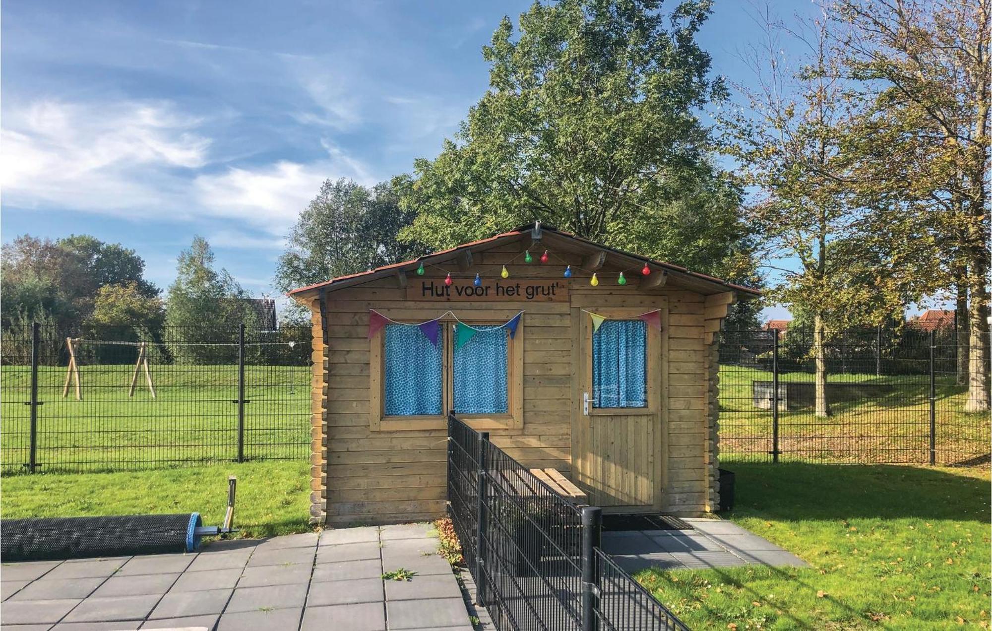 Lovely Home In Tzummarum With Wifi Exterior foto